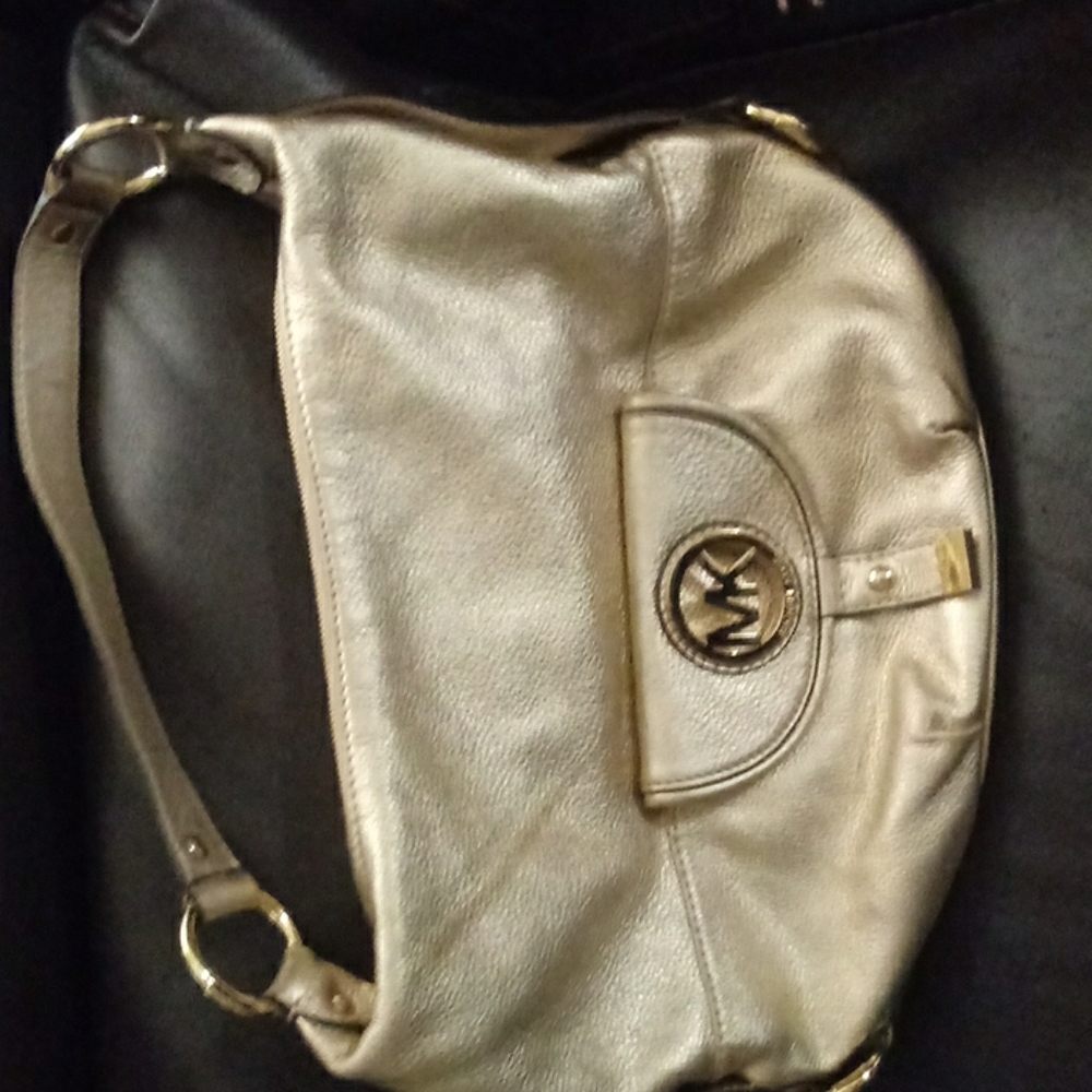 Michael kors purse